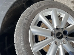 Mini Cooper SE Classic - Komplett Winterreifen-Satz zu verkaufen Bild 6