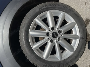 Mini Cooper SE Classic - Komplett Winterreifen-Satz zu verkaufen Bild 5