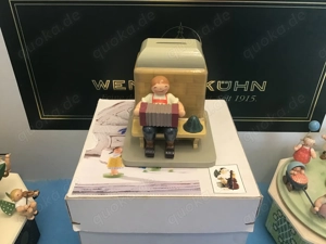 Wendt & Kühn Spardose Junge am Ofen Erzgebirge 