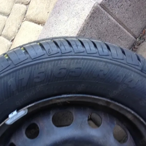 4 nagelneue Sommerreifen auf Stahlfelge 175 65 R14