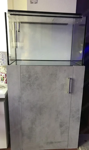 Weißglas Aquarium 80x50x50 mit Technik und Unterschrank