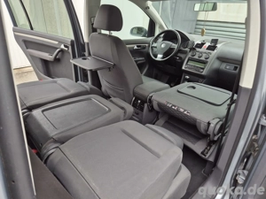 Touran 1.9 TDI DPF Trend Scheckheftgepflegt Anhängerkupplung. Bild 3