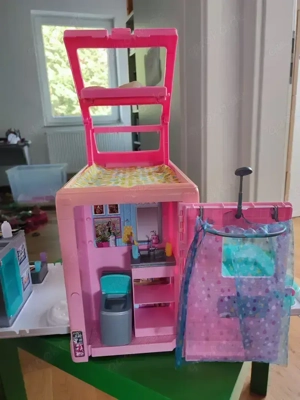 Barbiecamper 3 in 1 mit Pool