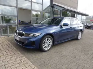 BMW 318 d Touring Aut.*LEDER*STHZG*AHK*SHZ*WIDESCREEN