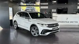 Volkswagen Tiguan Allspace R-Line DSG*4M*Kamera*ACC*Matrix