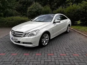 Mercedes-Benz E 220 Panorama | Automatik | Sitzheizung | Navi