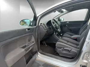 Volkswagen Golf Plus V United*TÜV NEU*AUTOMATIK*SHZ*TEMPO* Bild 5