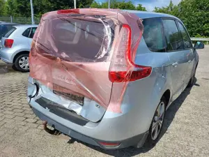 Renault Scenic Diesel Grand dCi 130 FAP Luxe Bild 2