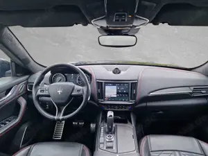 Maserati Levante Trofeo - 22' / Schiebedach / Fahrassistenz Paket - Bild 4