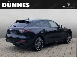 Maserati Levante Trofeo - 22' / Schiebedach / Fahrassistenz Paket - Bild 2