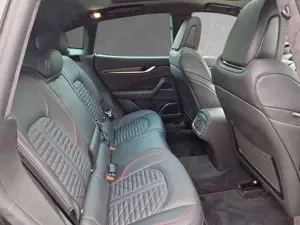 Maserati Levante Trofeo - 22' / Schiebedach / Fahrassistenz Paket - Bild 5
