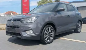 SsangYong Tivoli 1.6 e-XGi Sapphire Leder / Text lesen