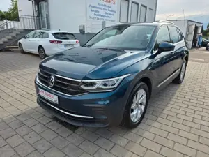 Volkswagen Tiguan Life 4Motion/Navi/Kamera/AHK/Matrix