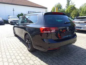 Volkswagen Passat Variant R-Line 2.0 TDI DSG*HARMAN-KARDON*NAVO*MASSAGE Bild 3