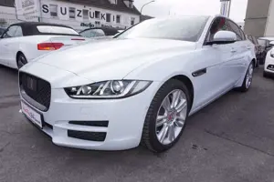 Jaguar XE 25T Portfolio *nur 8.300KM*1.Hand*TOP Ausst. Bild 3