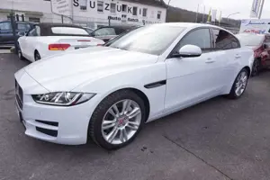 Jaguar XE 25T Portfolio *nur 8.300KM*1.Hand*TOP Ausst. Bild 4
