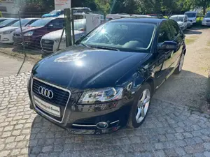 Audi A3 1.4 TFSI Ambition Scheckheft 8-fach bereift