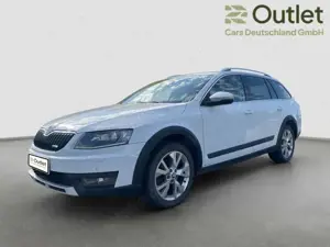 Skoda Octavia Combi Scout 4x4 1,8 TSI DSG Webasto AHK