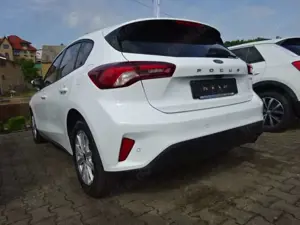 Ford Focus Cool  Connect *Winter-/Komfort-Paket* Bild 5