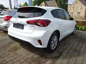 Ford Focus Cool  Connect *Winter-/Komfort-Paket* Bild 4