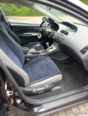 Honda Civic 1.4 TÜV bis 04 2027 Bild 3