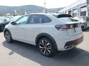 Volkswagen Taigo R-Line 1.0 TSI NAVI AHK IQ-DRIVE RFK 18" A Bild 3