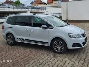 SEAT Alhambra FR-Line/ DSG / Pano. / 7-Sitzer / Service neu