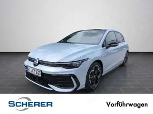 Volkswagen Golf VIII R-Line 2.0 TDI DSG BLACK NAVI PANO SZH