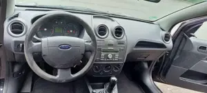 Ford Fiesta Fiesta 1.3 TÜV NEU Bild 5