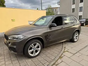 BMW X5 xDrive 30 d / PERFORMANCE