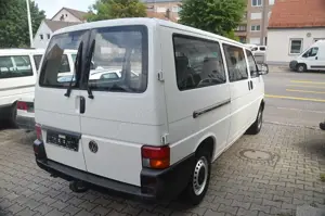 Volkswagen T4 Bus Kombi 2,4D, langer Radstand Bild 2