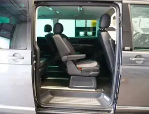 Volkswagen T6 Multivan T6.1 2.0 TDI DSG Generation Six LED NAVI ACC Bild 3