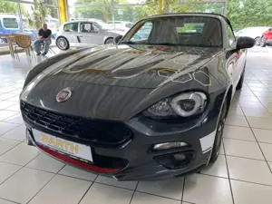 Fiat 124 Spider Lusso Bild 3