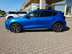 Ford Focus 155PS Autm. Active X Leder Navi Matrix-LED Bild 3