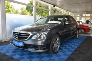 Mercedes-Benz E 300 CGI Lim. *AUTOMATIK*18"LM AMG*1.HAND*