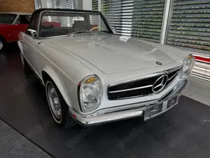 Mercedes-Benz SL 230 PAGODE