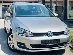 Volkswagen Golf VII Lim. Trendline BMT