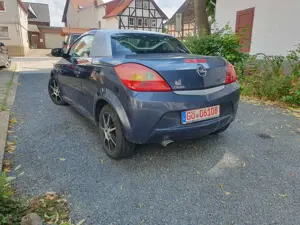Opel Tigra Twin Top 1.8 Edition Bild 2