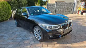BMW 118 ia Leder Navi LED Klimaaut. 17 PDC Speed