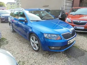 Skoda Octavia Combi 1.8 TSI Green tec DSG Elegance AHK,3-Hand!
