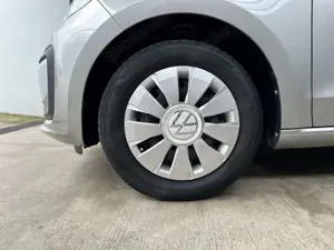 Volkswagen up! 1.0 Klima Bluetooth Rückfahrkamera Tempomat Bild 4