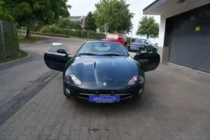 Jaguar XK8 XK8 4.2 Coupe Aut. KLIMA+LEDER+NAVI+PDC+ALU+XENON Bild 5