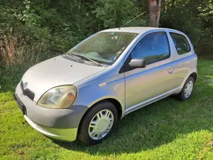 Toyota Yaris Yaris 1.0 linea sol