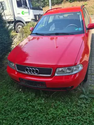Audi A4 A4 Avant 2.4 li, 6 Zylinder Maschine