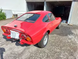 Oldtimer Opel GT J Bild 4