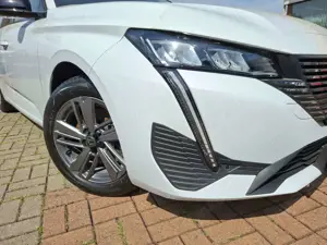 Peugeot 308 SW Allure+LED+NAVI+SHZ+FSHZ+ACC+360°CAM+ Bild 2