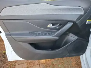 Peugeot 308 SW Allure+LED+NAVI+SHZ+FSHZ+ACC+360°CAM+ Bild 4