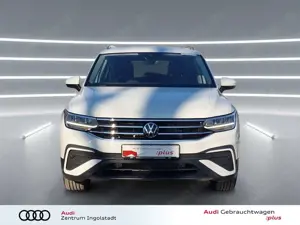 Volkswagen Tiguan Allspace 1.5 TSI DSG STHZG ACC AHK Life Bild 3