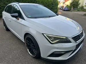 SEAT Leon ST FR NAVI PANO TOP Ausst. KeyLess KAMERA