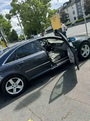 Audi A8 3.0 TDI DPF quattro